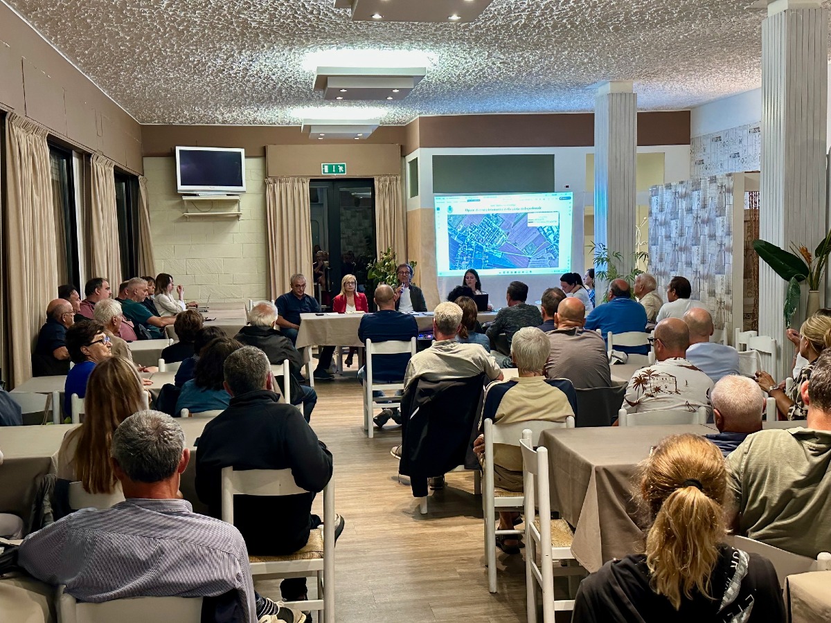 Sant’Andrea in Besanigo, il Sindaco incontra i cittadini: in arrivo parco rinnovato, pista ciclopedonale e nuovi asfalti - L'incontro del Sindaco e della Giunta con i residenti 