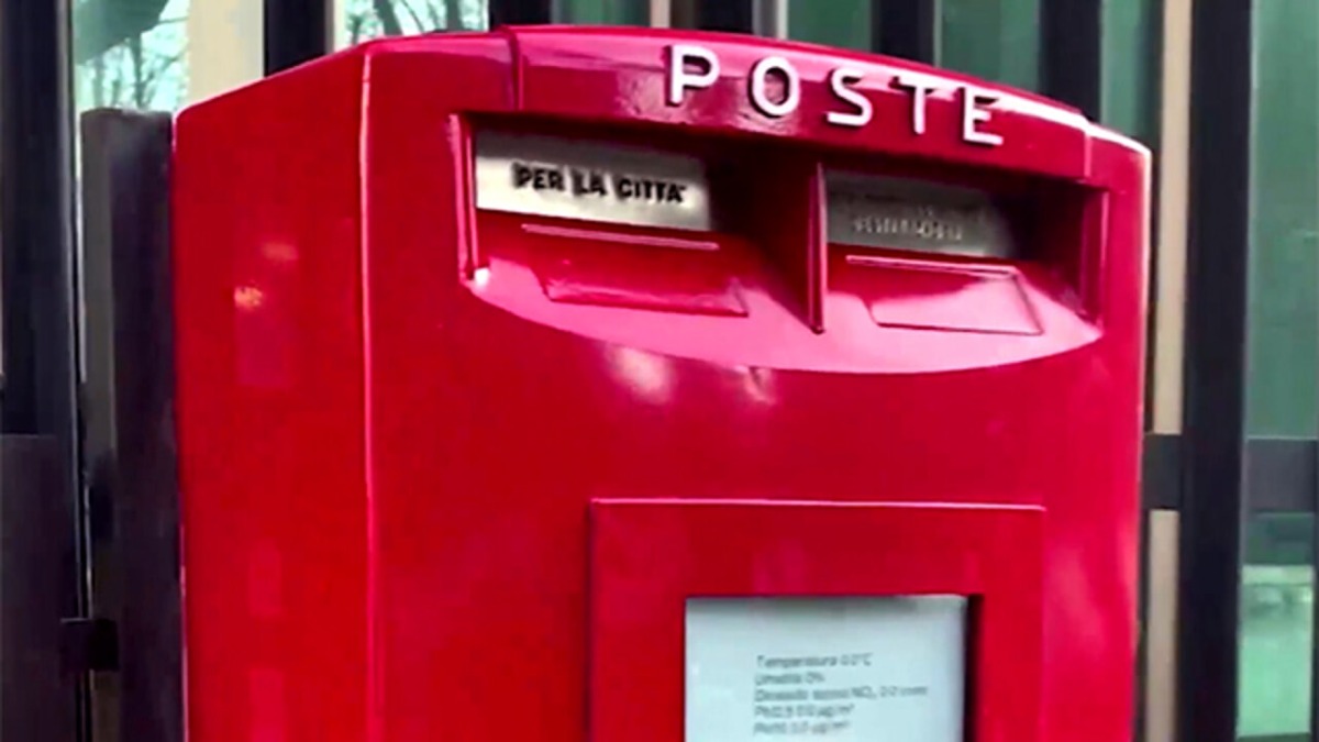 Poste Italiane a Rimini: 14 nuove cassette smart 2.0 per una città più tecnologica e sostenibile -