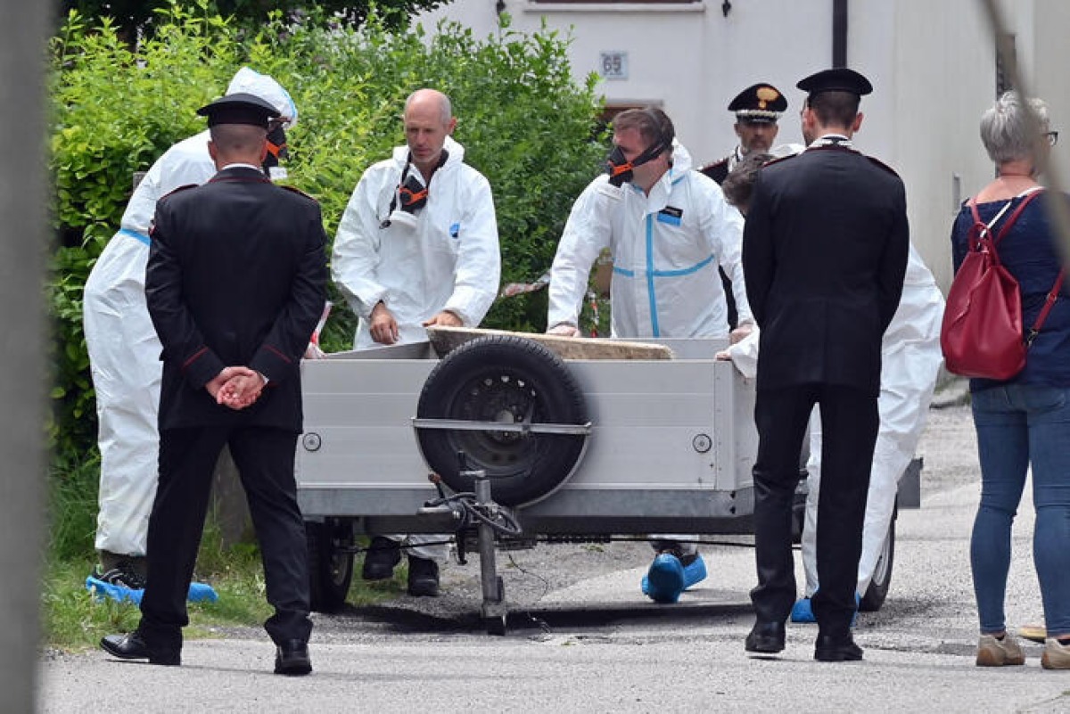 Uomo ucciso e fatto a pezzi dalla madre e dalla compagna: shock a Gemona del Friuli - © Ansa