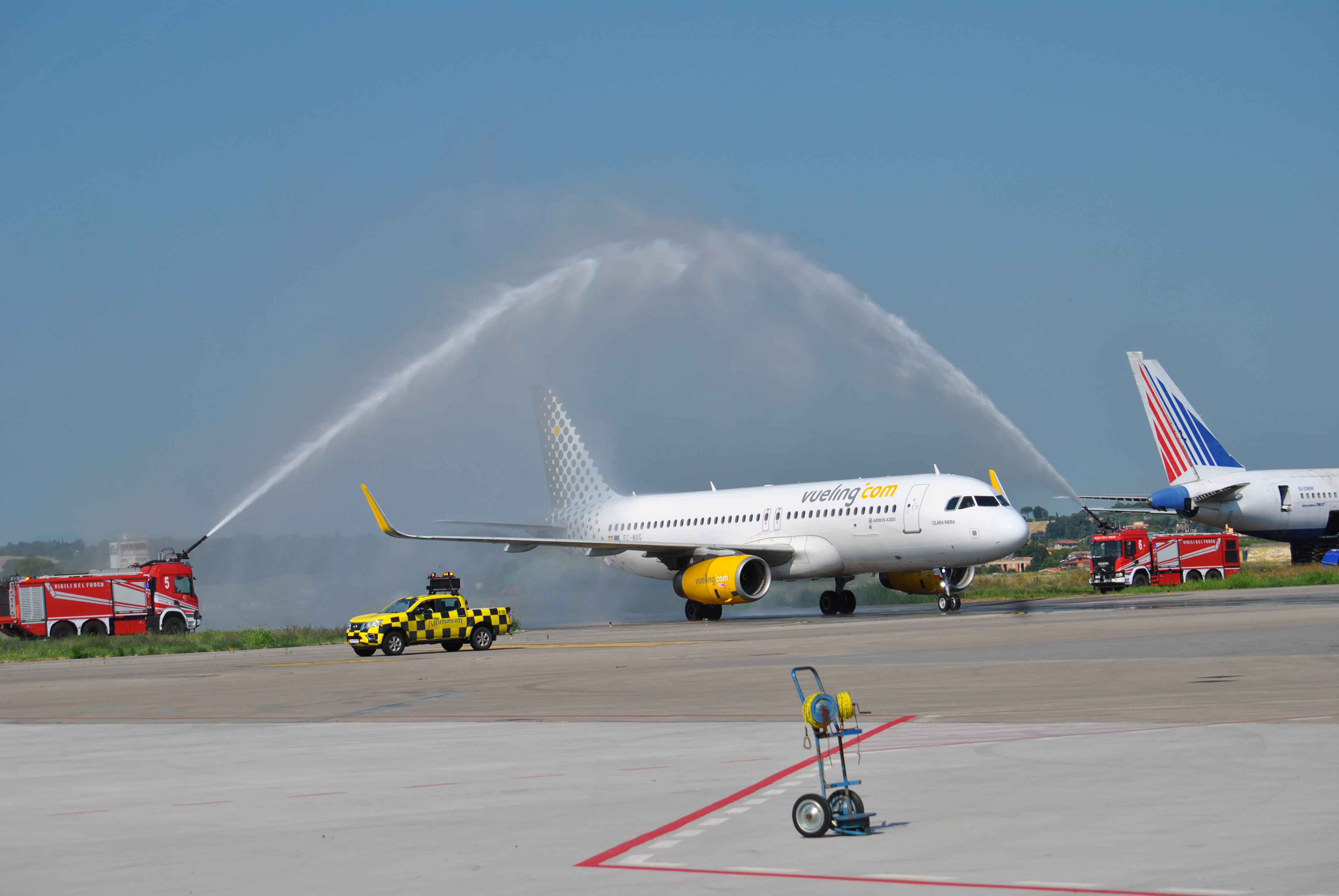 Primo volo Barcellona-Rimini