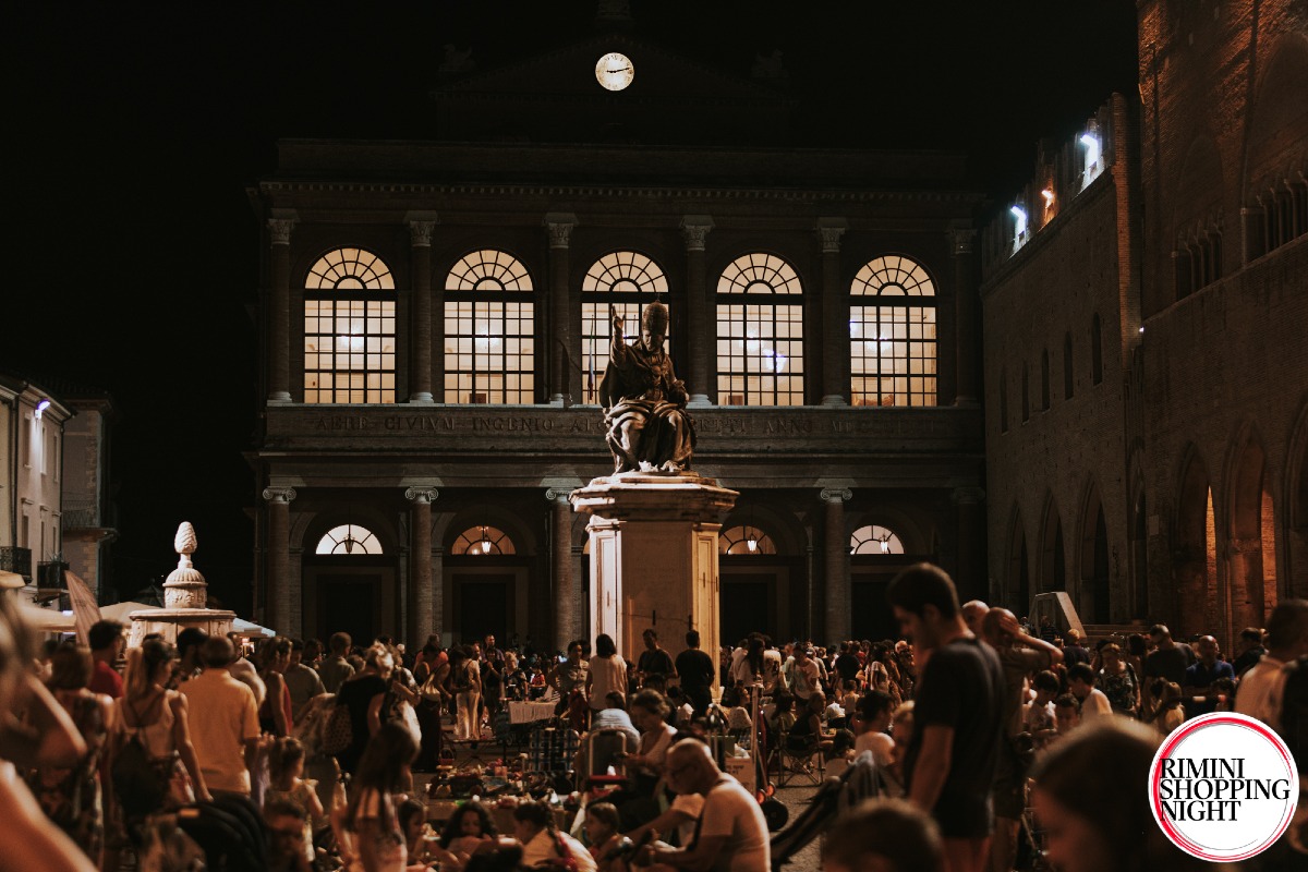 Rimini Shopping Night: mercoledì il centro si accende con musica, arte e shopping sotto le stelle -
