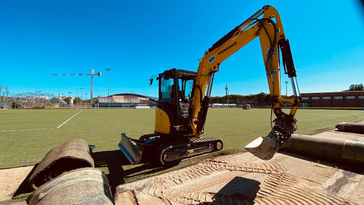 Riccione, al Nicoletti i lavori per il sintetico: lo stadio completato a fine settembre - Il cantiere allo stadio Nicoletti
