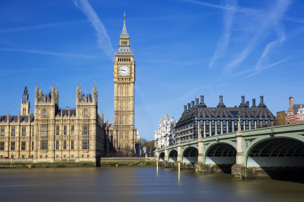 Tragedia a Londra, morto un 33enne vicentino: era vetrinista da Harrods - 