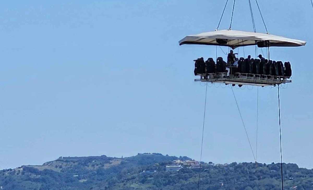 Misano, anche dall'estero per cenare sospesi a 50 metri di altezza -