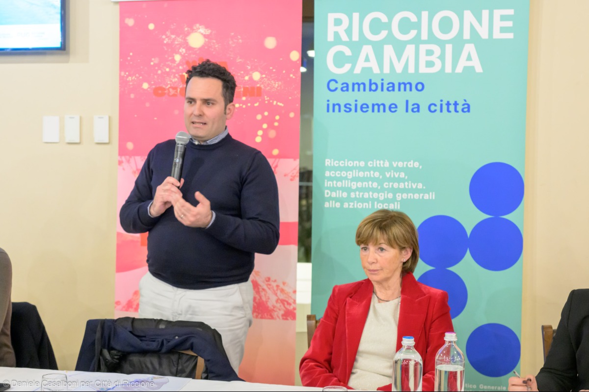 Riccione, la giunta promette la svolta verde: "Vogliamo diventare una città modello" - L'assessore Andruccioli e la sindaca Angelini