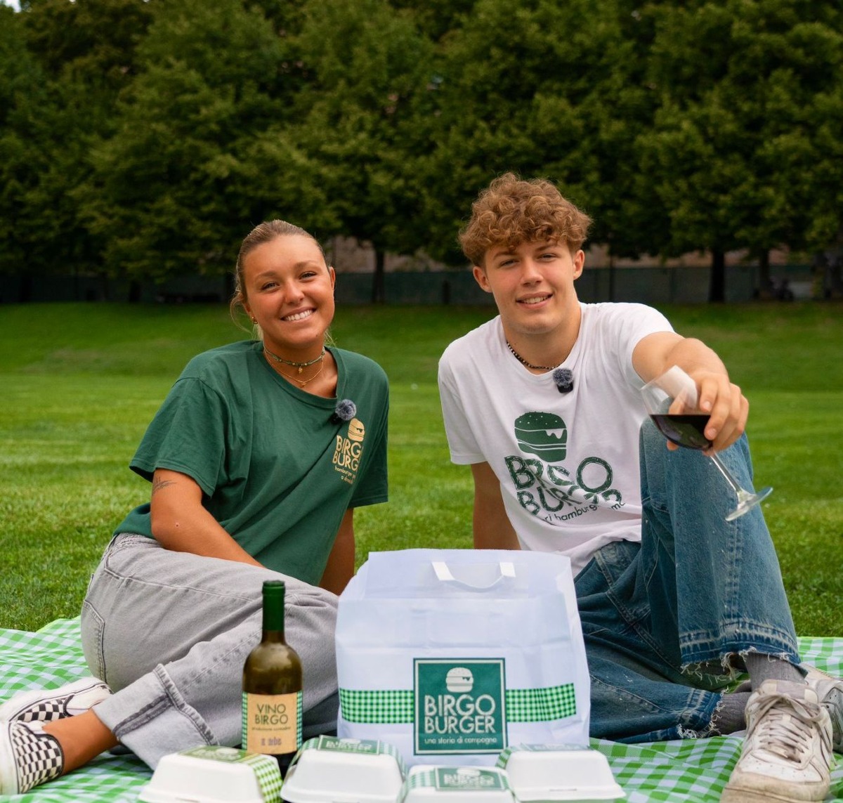 Picnic sotto le stelle: panini, vino e musica al Parco Clementino - 