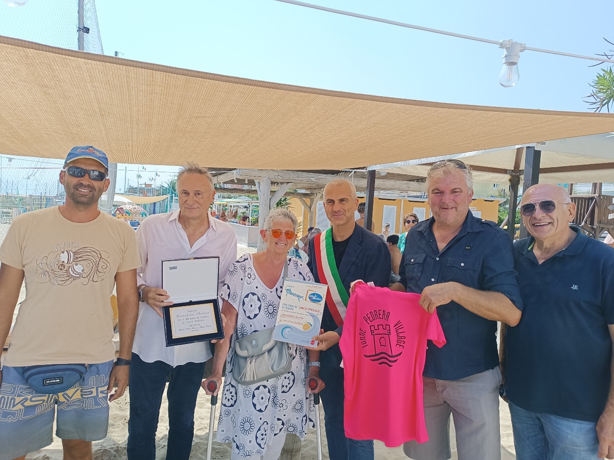50 anni fa la prima vacanza in camper: festa per Bernardette, "fedelissima" di Torre Pedrera - 