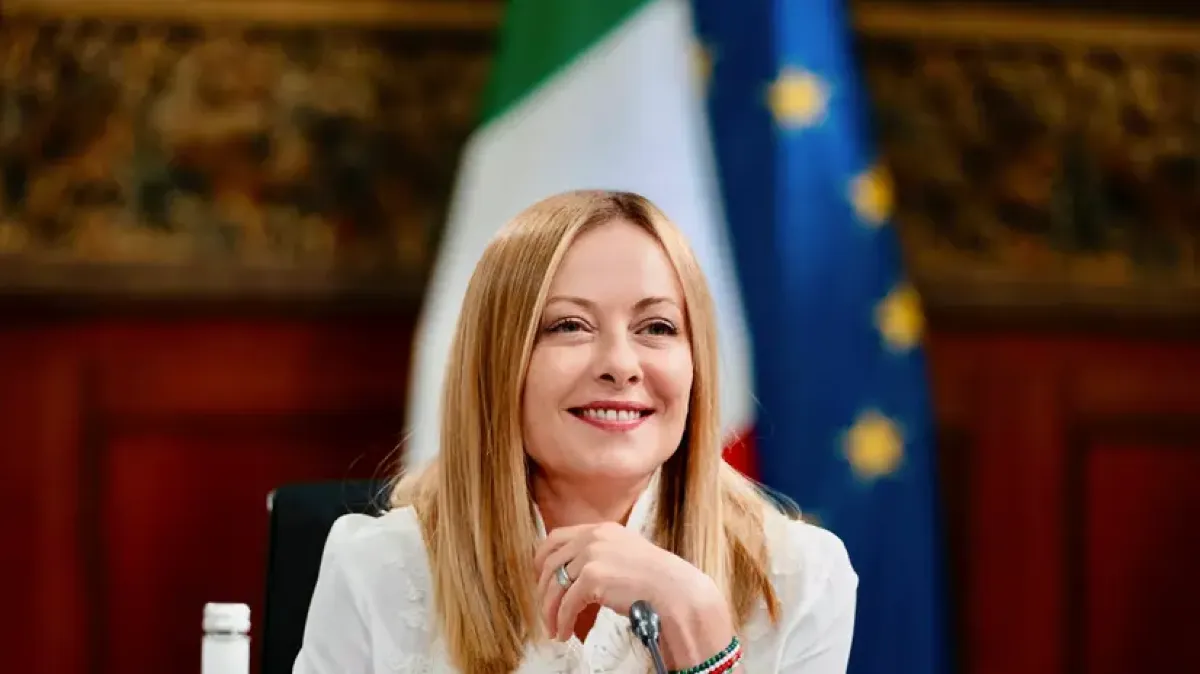 Meloni accusa la sinistra: “Non ci batte in patria, ricorre ai giudici” - 