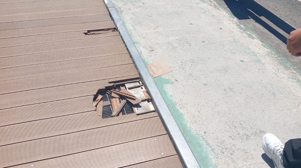 Ponte tra San Giuliano e Rivabella in degrado: "Pieno di buche pericolose" - 