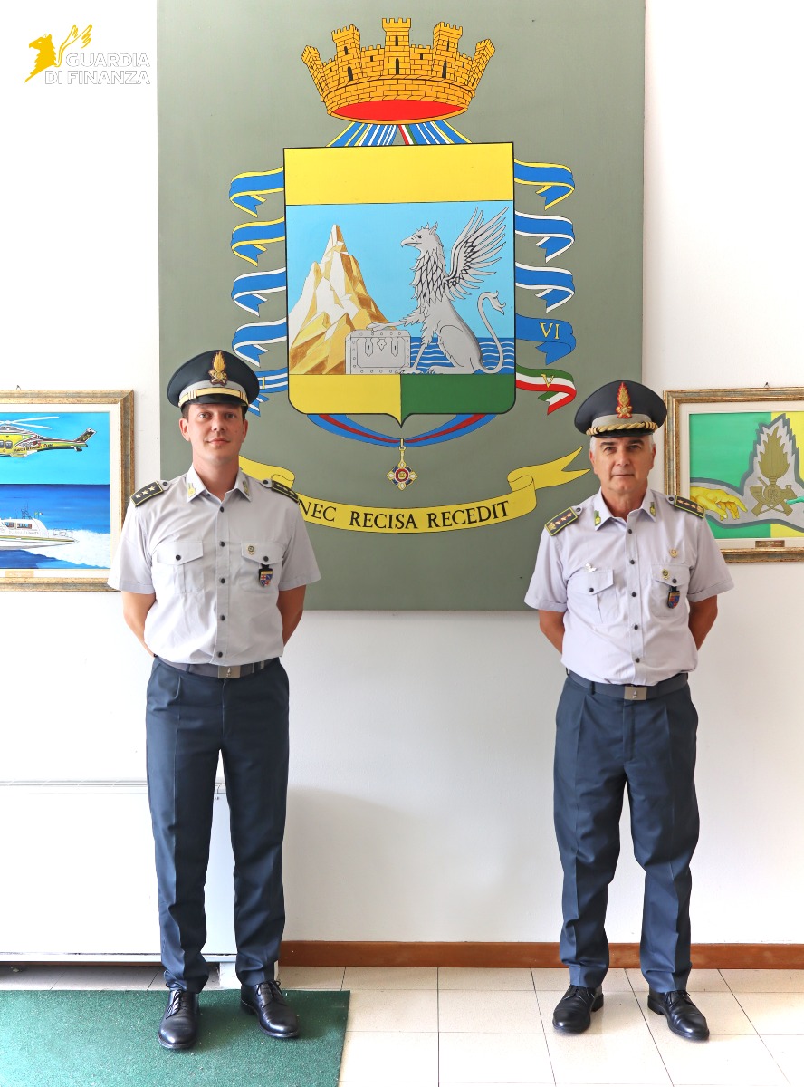 Guardia di Finanza Rimini: commiato al Capitano Niccolò Lucioli tra emozione e riconoscenza -