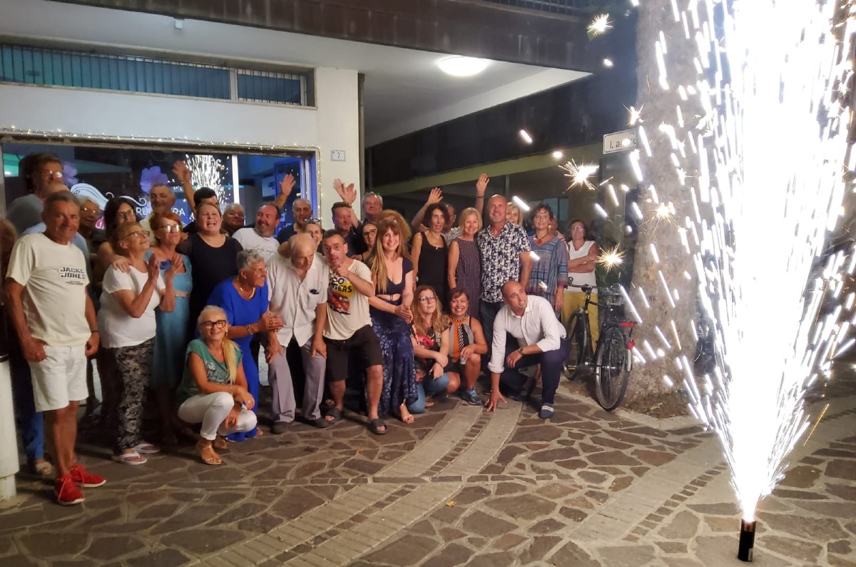 Ageless Music Party infiamma la Ligaza: cibo e buona musica unisce cittadini e turisti -