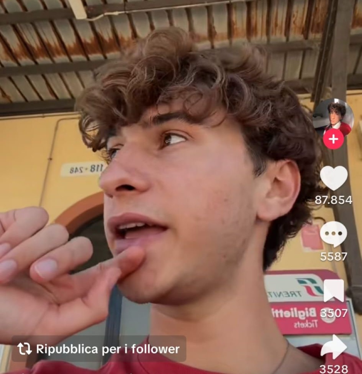 Rimini, giovane animatore denuncia su TikTok: “650 euro e alloggio ammuffito, me ne vado” - 