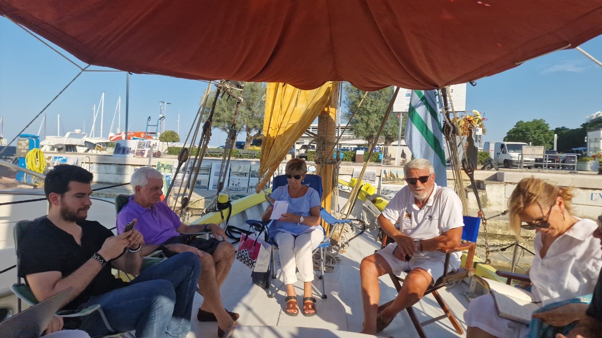 Riccione, la Giunta si riunisce sulla Saviolina alla Darsena: a Ferragosto annunci su Natale - 