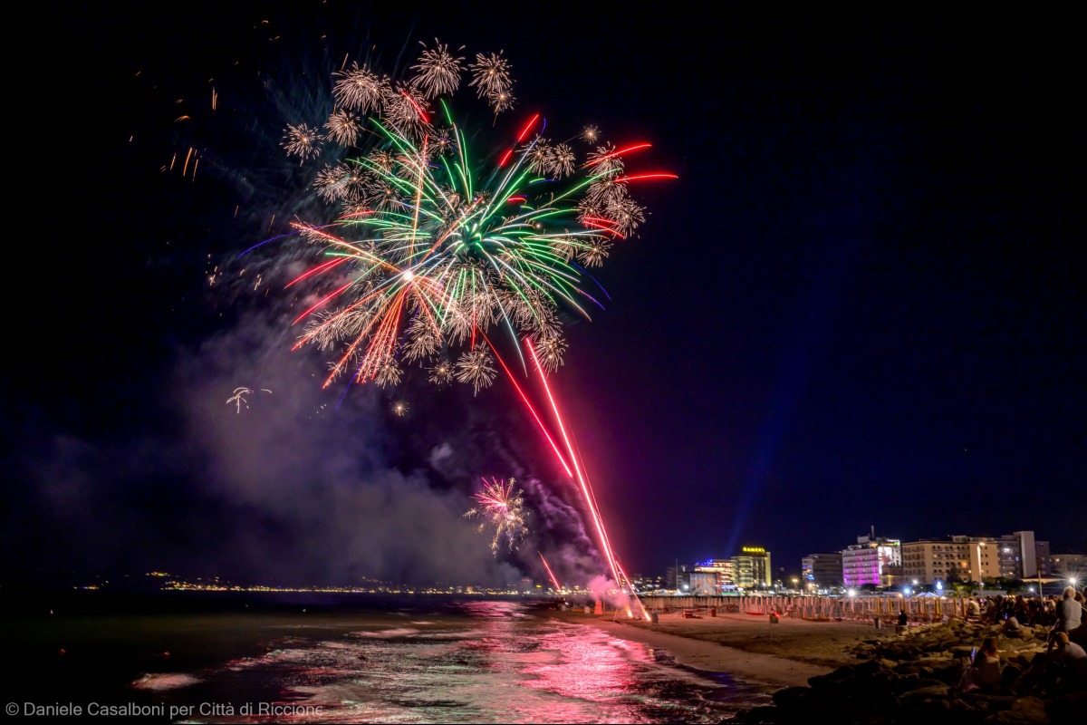 Riccione, per Ferragosto i locali potranno suonare musica fino alle 2 -