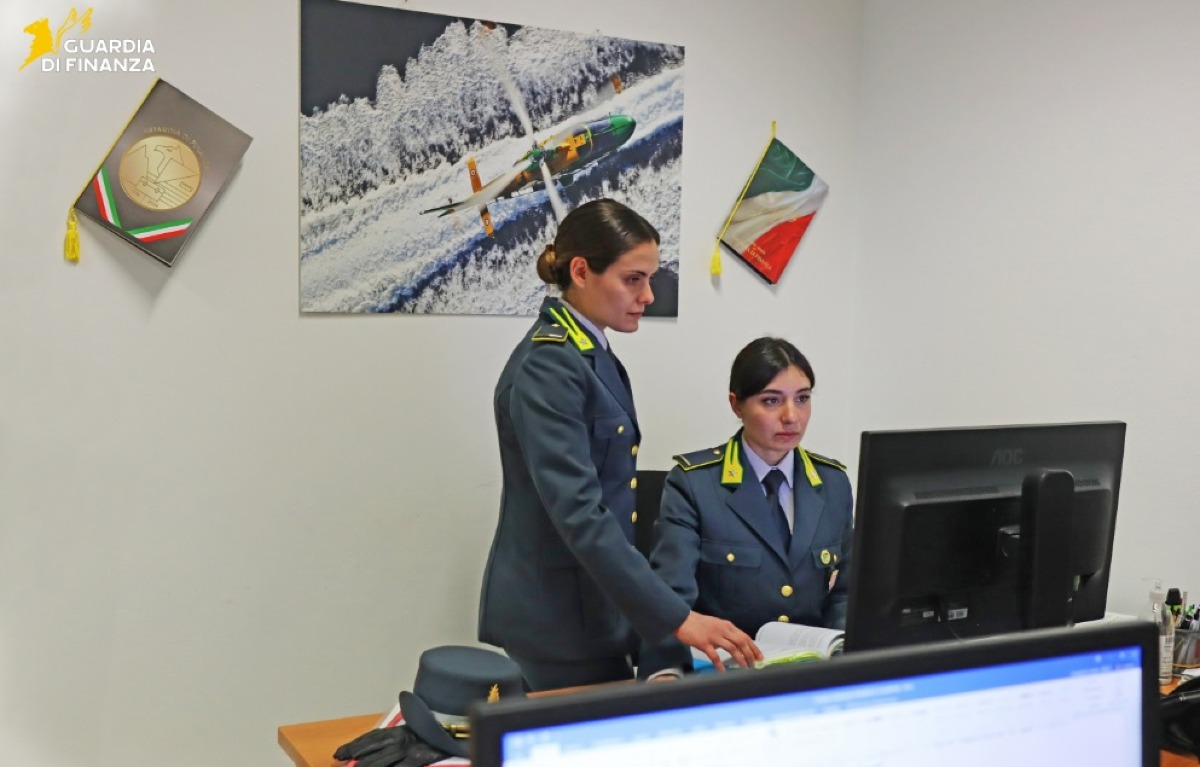 Rimini, influencer nel mirino del fisco: evasi 300 mila euro - 
