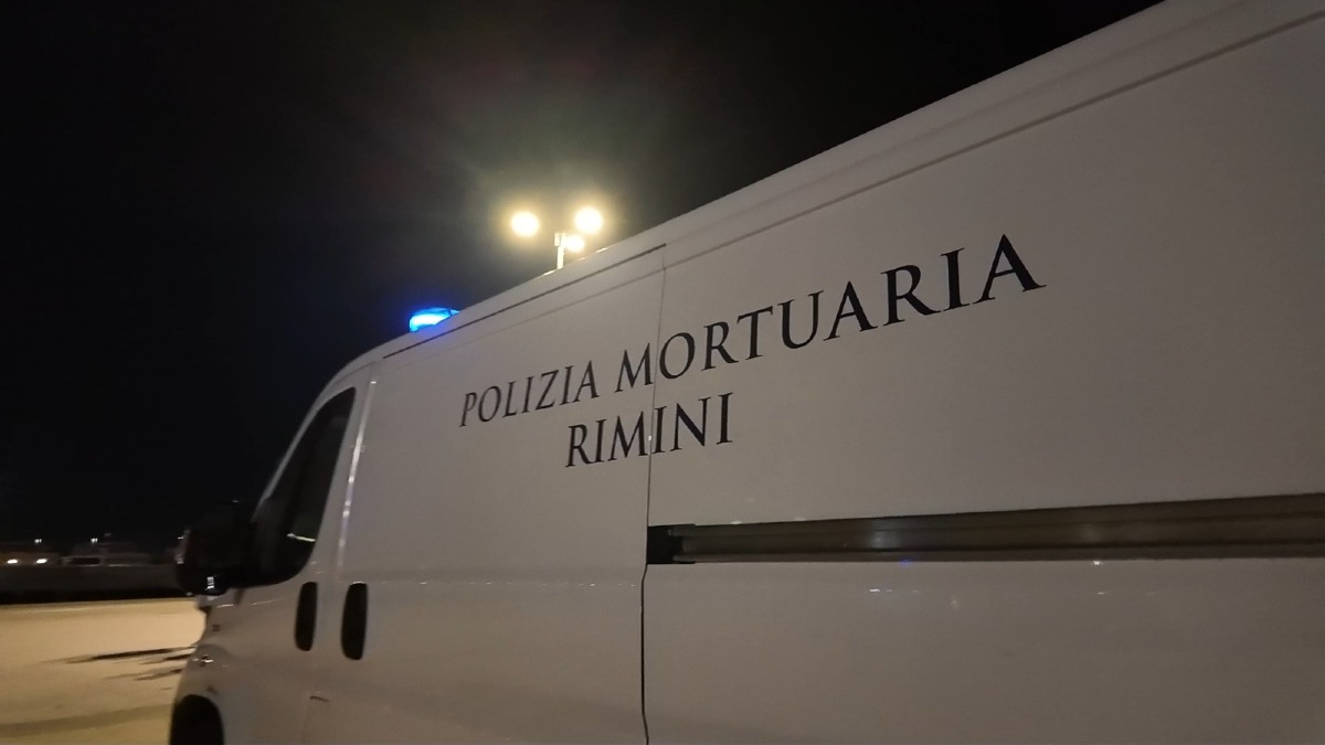 Tragedia di Ferragosto, disposta l’autopsia sul 21enne trovato morto in mare -