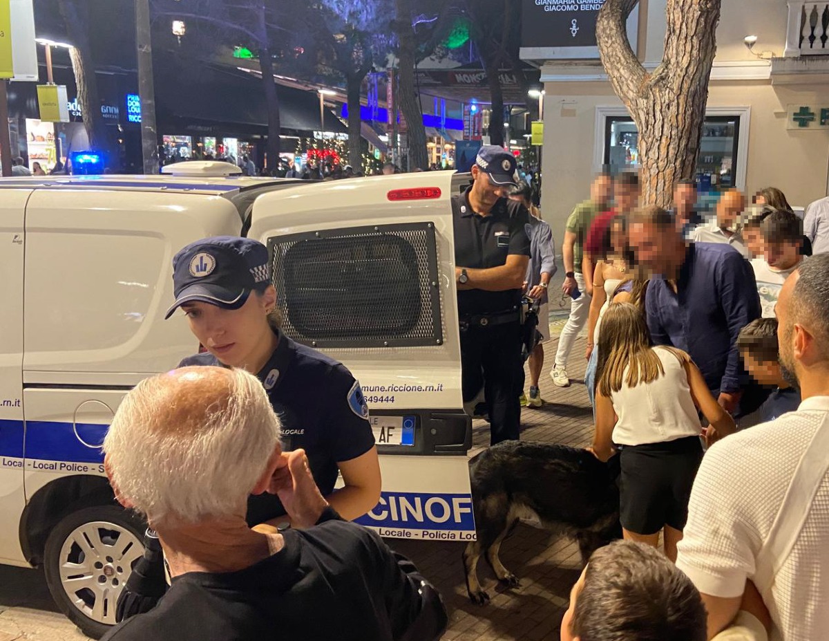 Controlli a Riccione: guidava ubriaco con patente falsa. Sanzionate 32 persone durante il weekend di Ferragosto - 