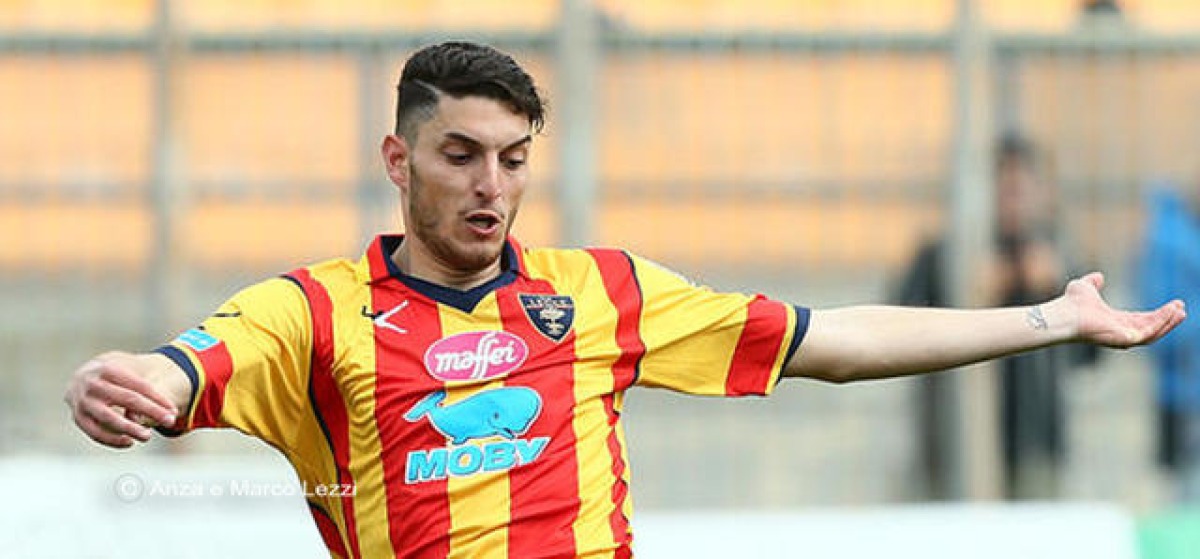 San Marino, Deoma scatenato: a centrocampo ecco Maimone - Maimone con la maglia del Lecce PH US LECCE
