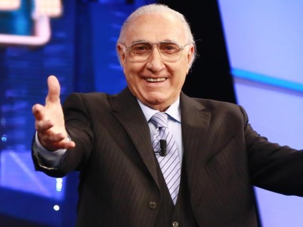 A Militello l’ultimo saluto a Pippo Baudo, alle 16 i funerali in diretta tv - 