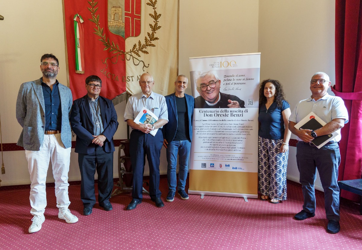 Cent'anni dalla nascita di don Oreste Benzi: Rimini celebra il coraggio di chi stava accanto agli ultimi - 