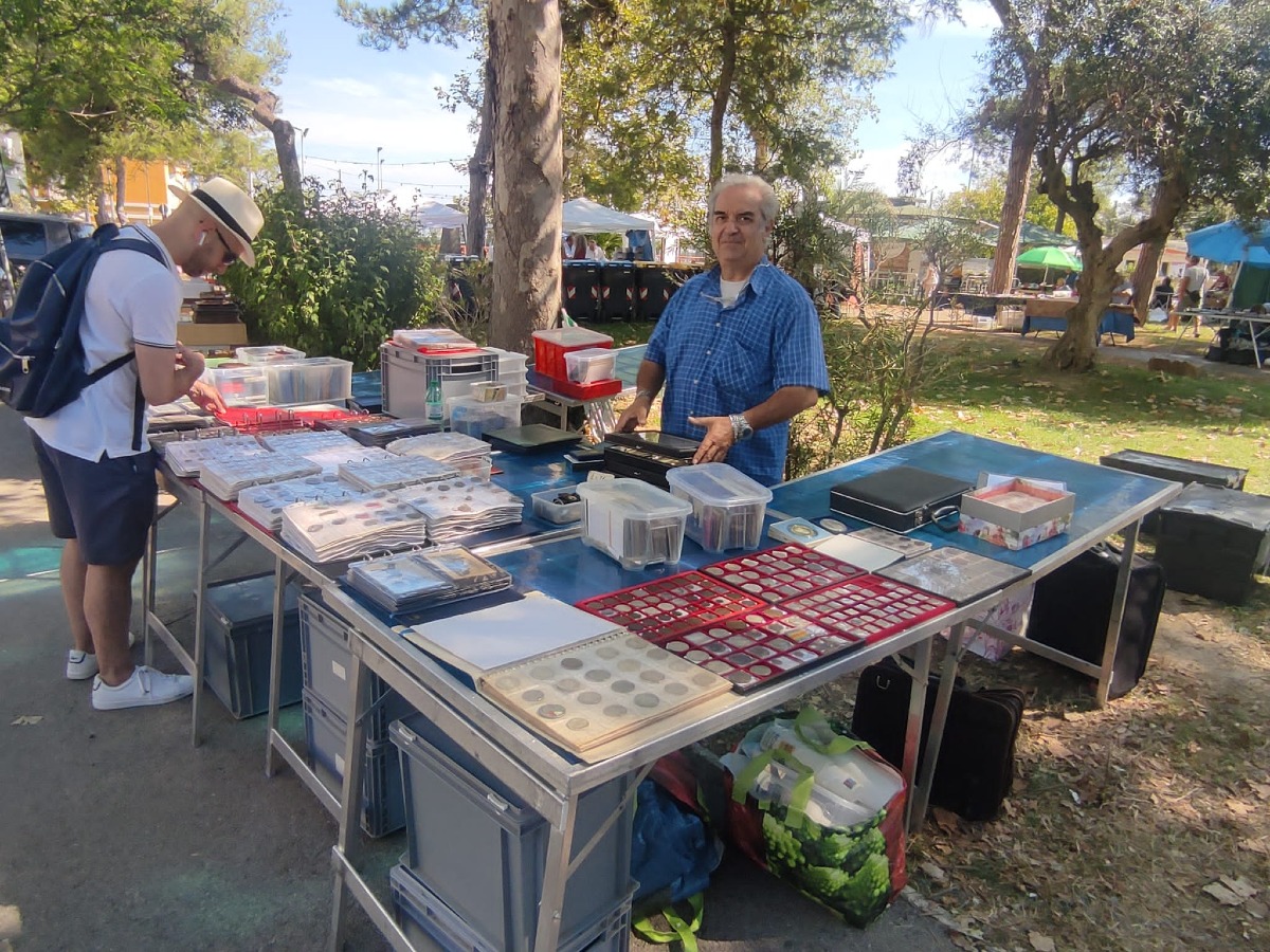 Torna il Mercatino mostra-scambio del collezionista ai Giardini Montanari di Riccione - 