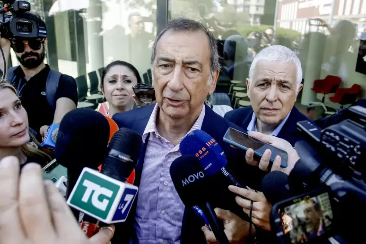 Sgombero del Leoncavallo, Sala irritato: “Comune escluso, serve nuova sede nella legalità” - © Ansa