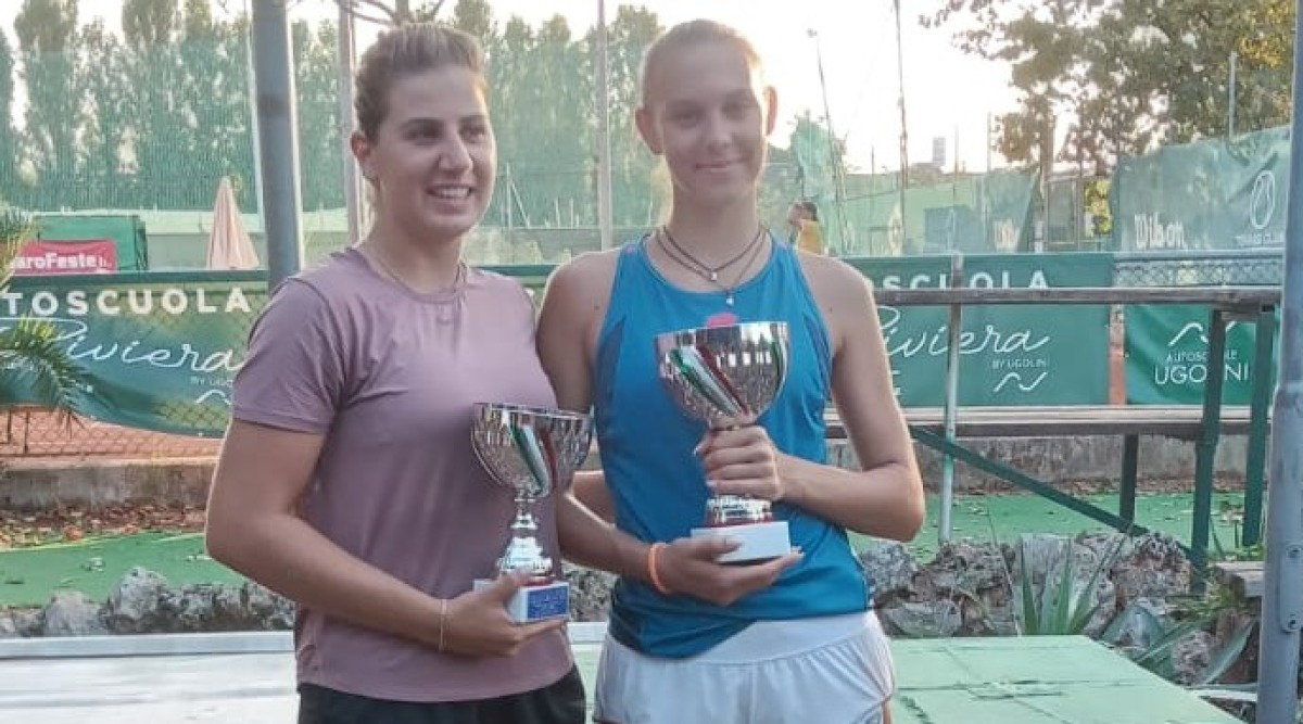 Tennis, Aurora Corvi vince l'Open femminile di Viserba - La finaliste dell'Open femminile del Tc Viserba