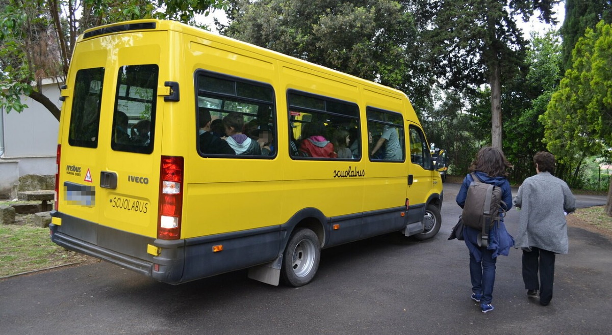 Riccione conferma il trasporto scolastico per gli studenti di Raibano - 