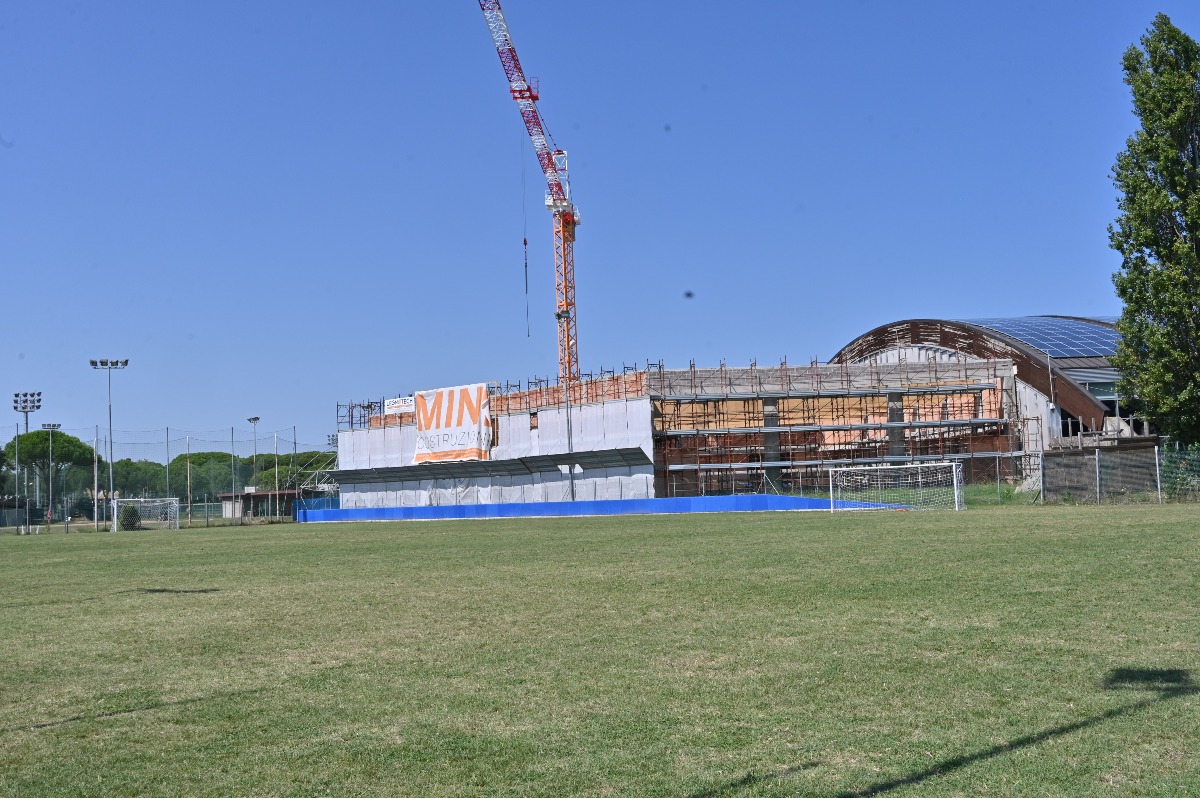 Nuova vasca coperta allo Stadio del Nuoto e il sintetico al Nicoletti: "Riccione, investiamo nello sport"t - PH Casalboni