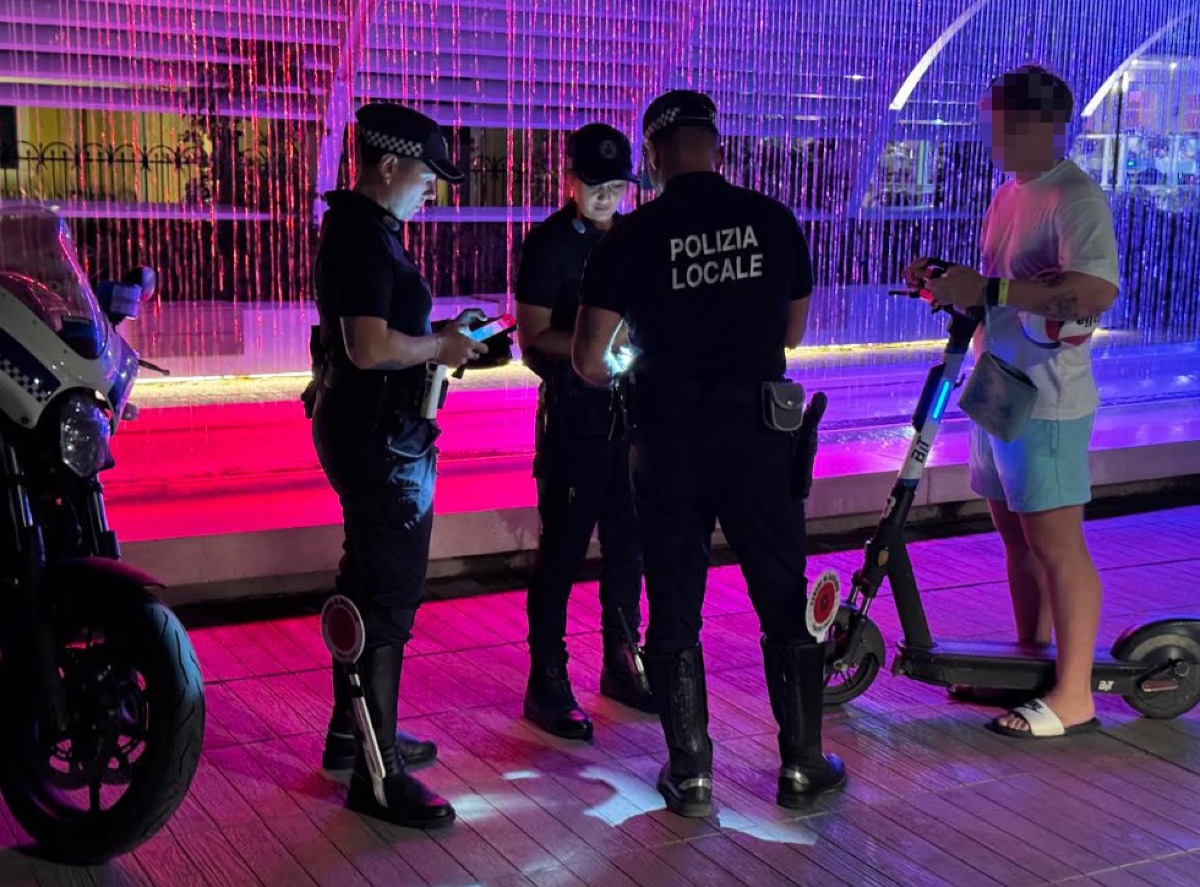 Monopattini, a Riccione tolleranza zero: 130 violazioni accertate e sanzionate - 