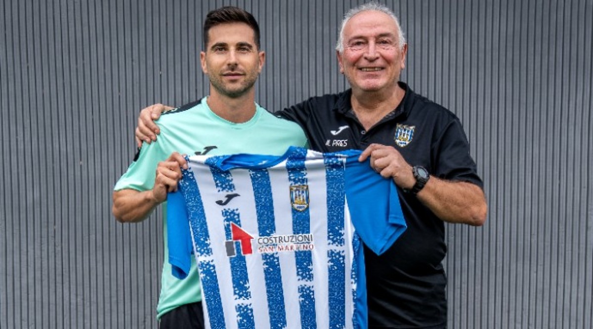 Calcio RSM, è ufficiale: Gianluca Turchetta è del Tre Penne - Turchetta con il presidente Selva