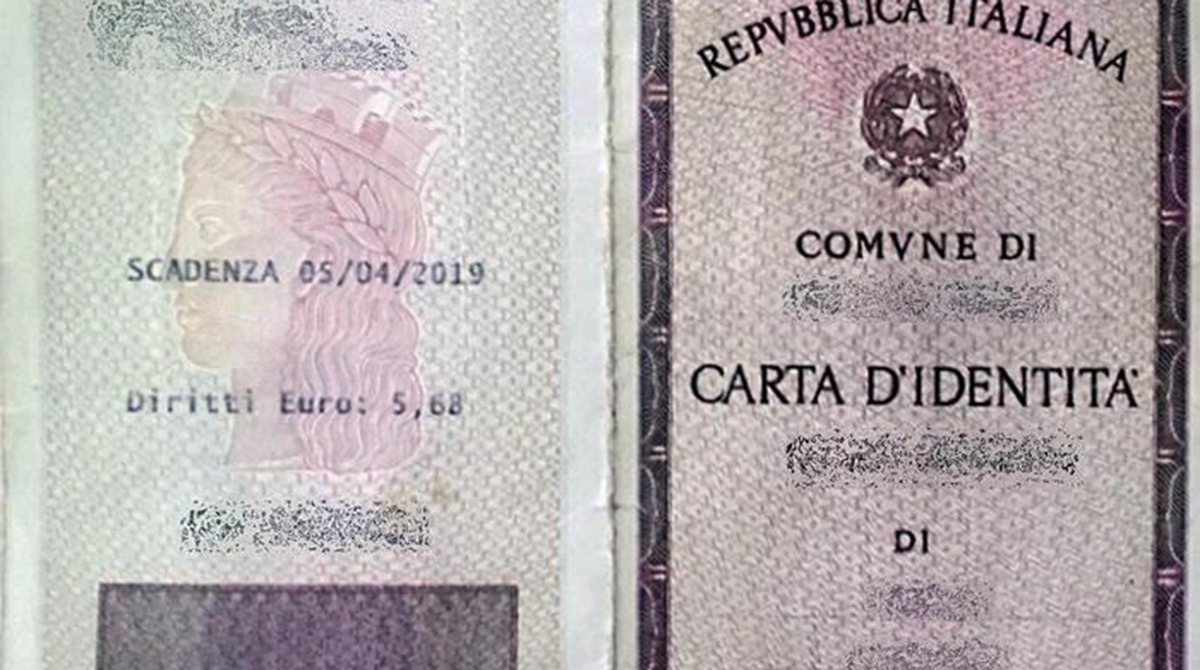 Addio alla vecchia carta d'identità: il 2026 l'ultimo anno di validità - Foto Ansa