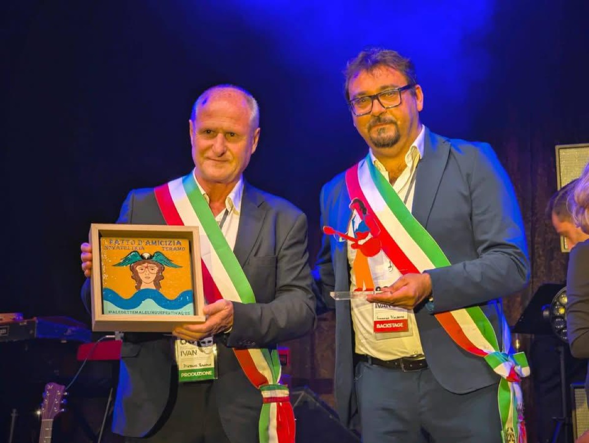 Novafeltria e Teramo unite da Ivan Graziani: Lucio Corsi e tanti altri per l'omaggio agli 80 anni dell'artista - I sindaci di Novafeltria e Teramo