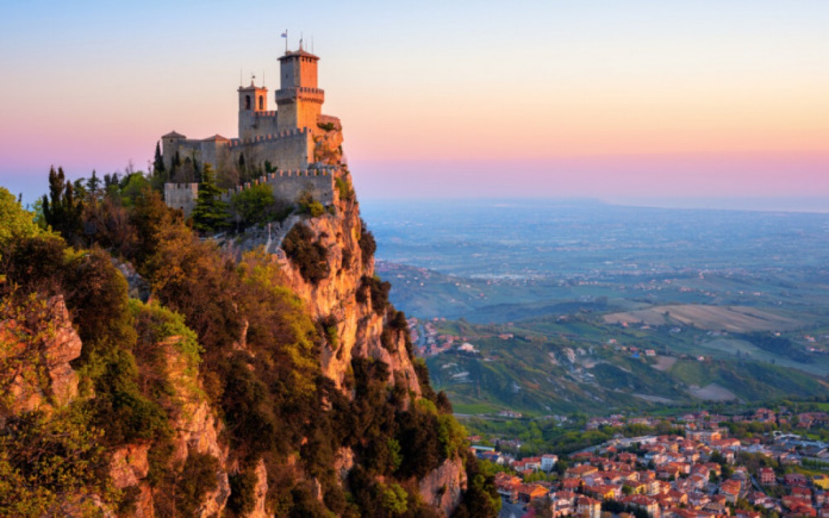 A San Marino arriva l'evento dedicato alla salute e al movimento. Yoga, calcio e Color Run per adulti e bambini -