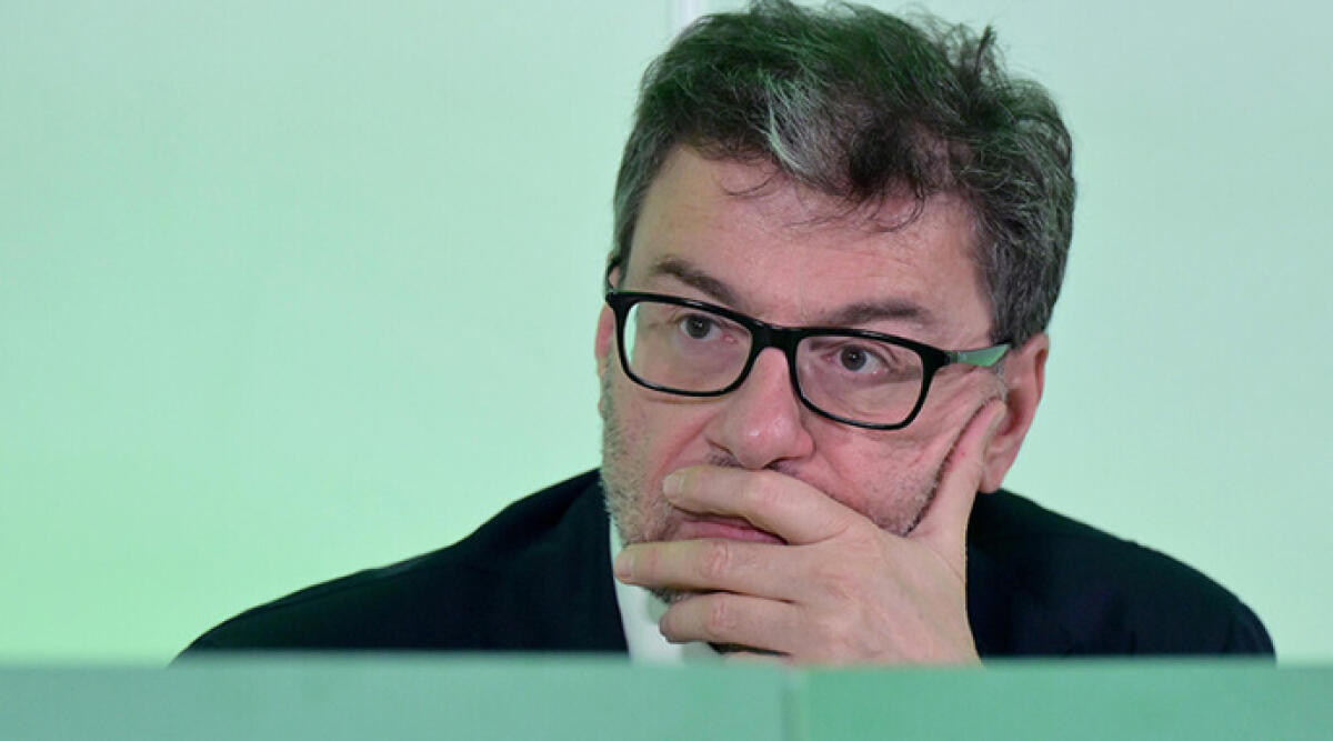 Giorgetti: "Benefici alle banche, ora si traducano in aiuti concreti alle famiglie" - Il ministro dell'Economia Giancarlo Giorgetti. Foto Ansa
