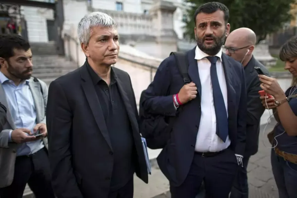 Avs non molla su Vendola in Puglia - © Ansa