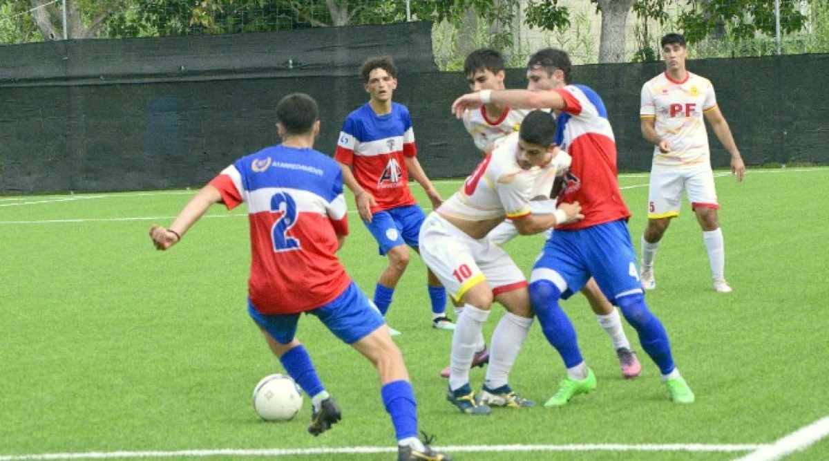 Calcio Promozione, Gabicce Gradara al debutto sul campo del Biagio Nazzaro - Una fase del match di Coppa con il Vismara
