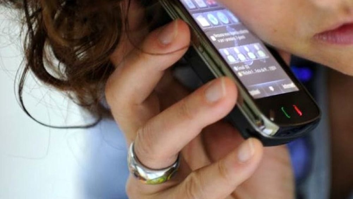 Rimini: 15mila euro rubati con un raggiro telefonico. Svuotato il conto corrente di un'insegnante di yoga -