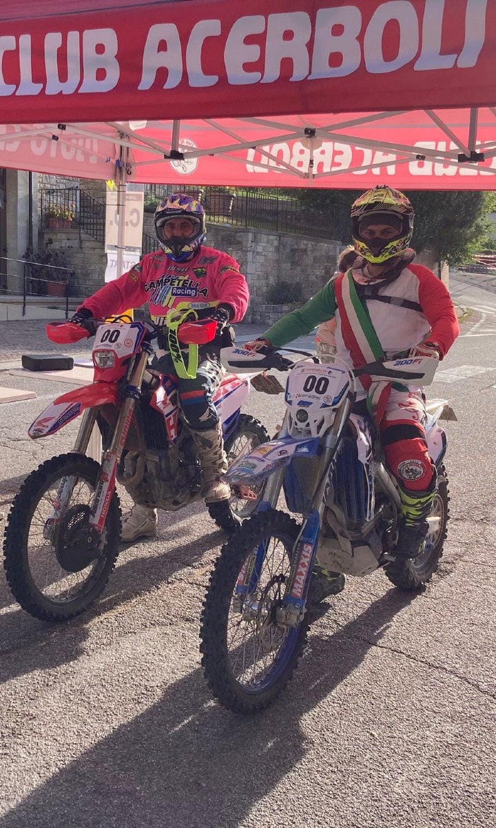 Il sindaco in moto dà il via alla gara: spettacolo Enduro a Montecopiolo -
