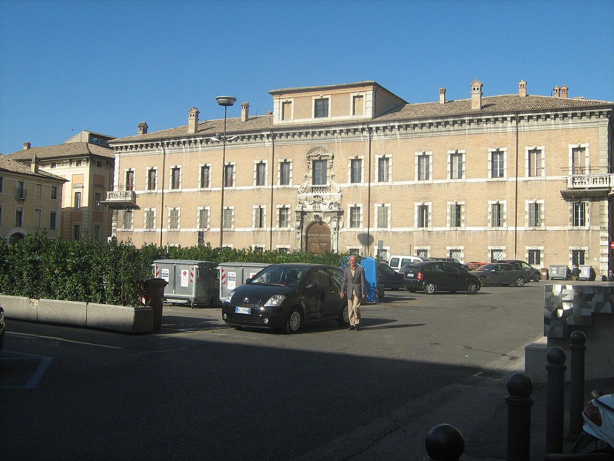 La dimora nobiliare ravennate che cela simboli inquietanti e un passato misterioso - Foto: frankpul/Wikipedia