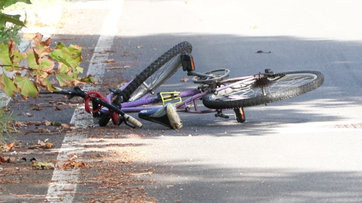 Grave incidente a Viserba Monte: ciclista investito da un’auto - La bici dell'anziano investito