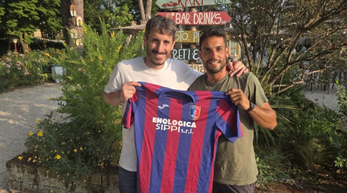 Calcio Promozione, il Diegaro passa a Civitella: decide un gol di Scarponi - Maello Scarponi con il ds Filippo Antoniacci