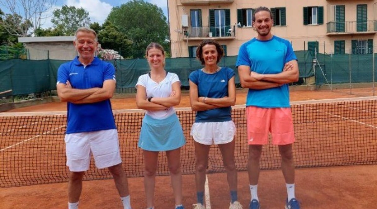 Tennis, partito il torneo nazionale Veterani del 'Cicconetti' - Lo staff tecnico del Ct Cicconetti