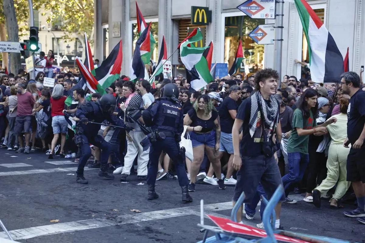 In 100 mila a Madrid per il corteo pro Palestina - 