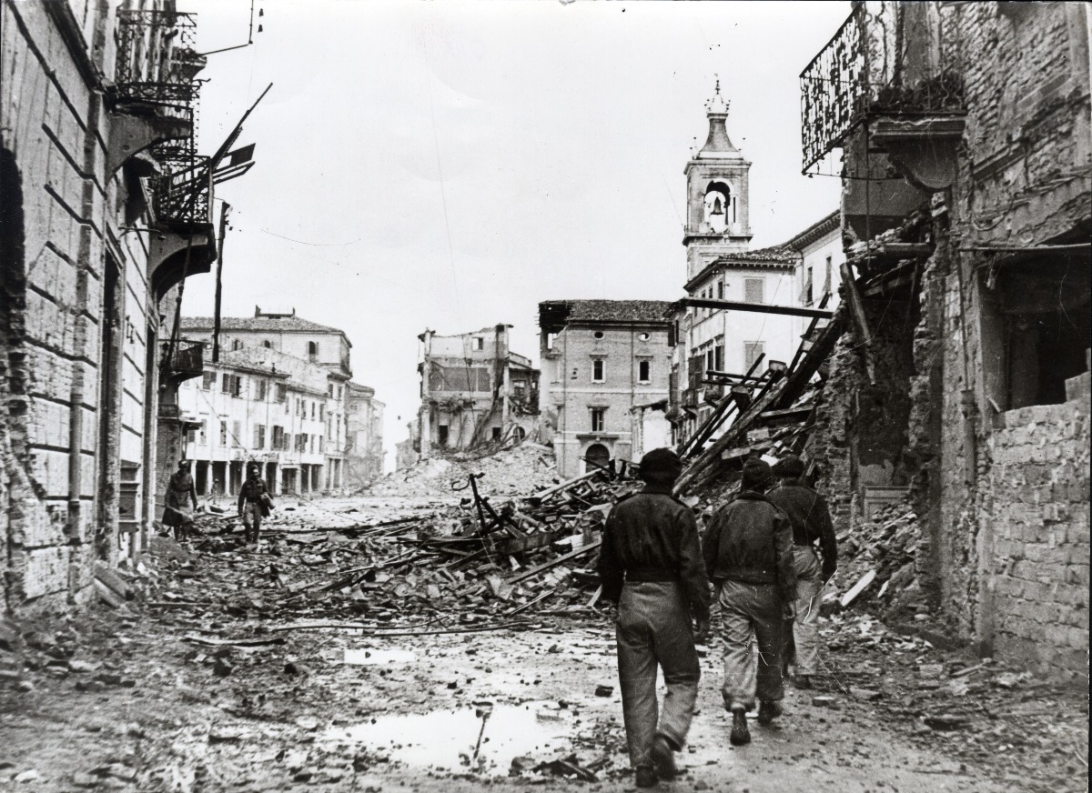 Dal diario di guerra alla cerimonia ufficiale: Rimini ricorda la Liberazione - 