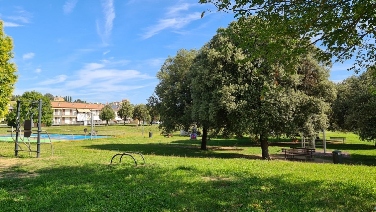 Santarcangelo, una camminata e non solo per festeggiare gli interventi in due aree verdi - parco Spina di Santarcangelo
