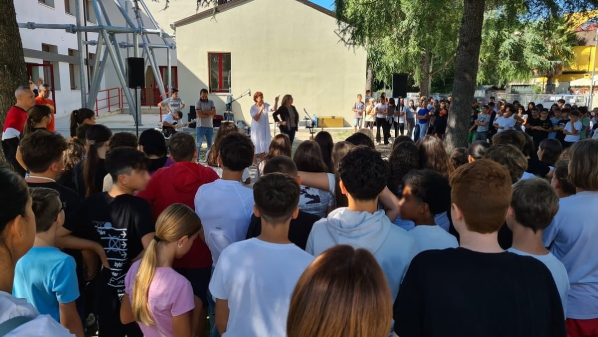Palazzina B della scuola Saffi: dopo l'attesa, è festa per l'inaugurazione -
