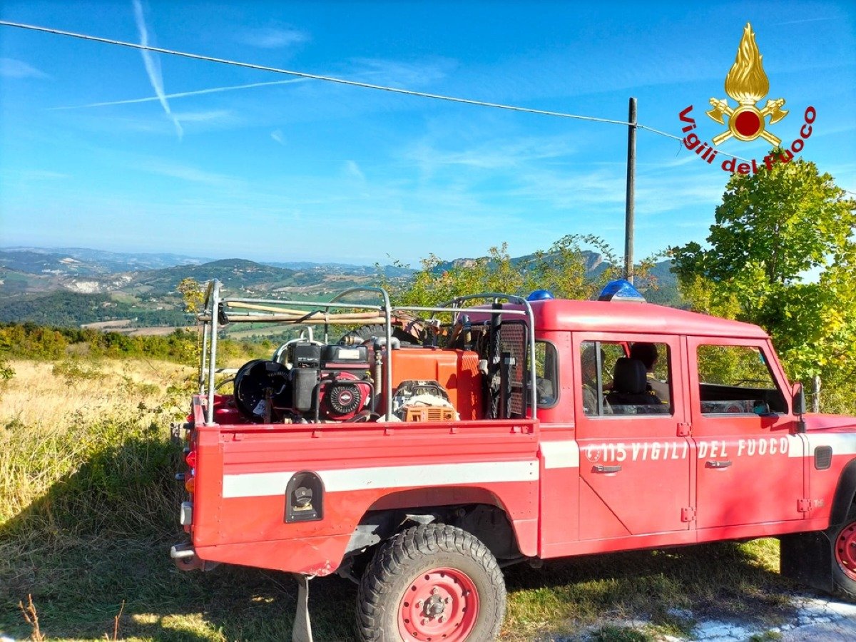 Si perde tra i boschi di Sant'Agata Feltria: ragazzo ritrovato dai Vigili del Fuoco -