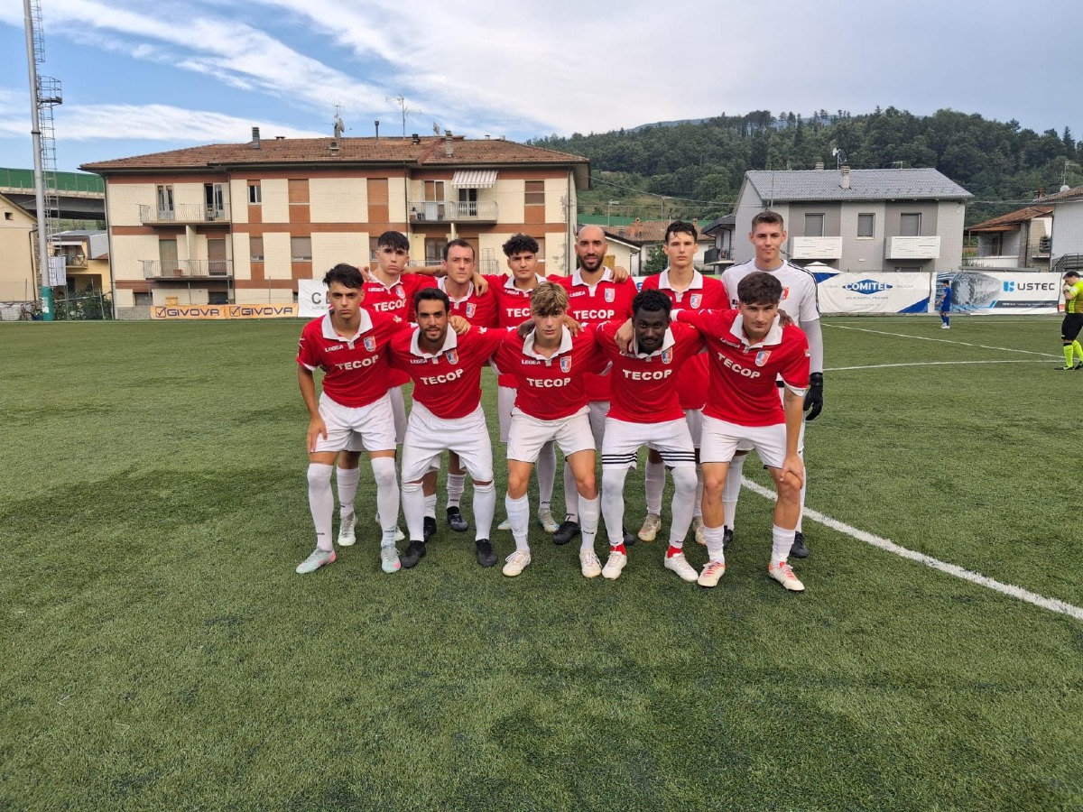 Calcio Promozione, il Diegaro riacciuffa il match su rigore (2-2) - Una formazione del Diegaro