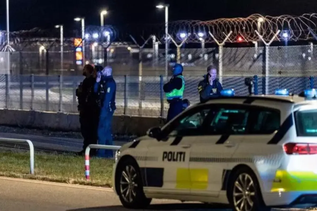Droni su Copenaghen e Oslo, aeroporti chiusi per ore - © Ansa